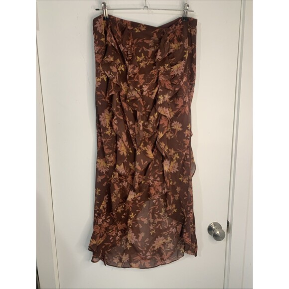 Free People Flounce Around Floral High Low Maxi Festival Whimsygoth NWOT - Picture 2 of 10